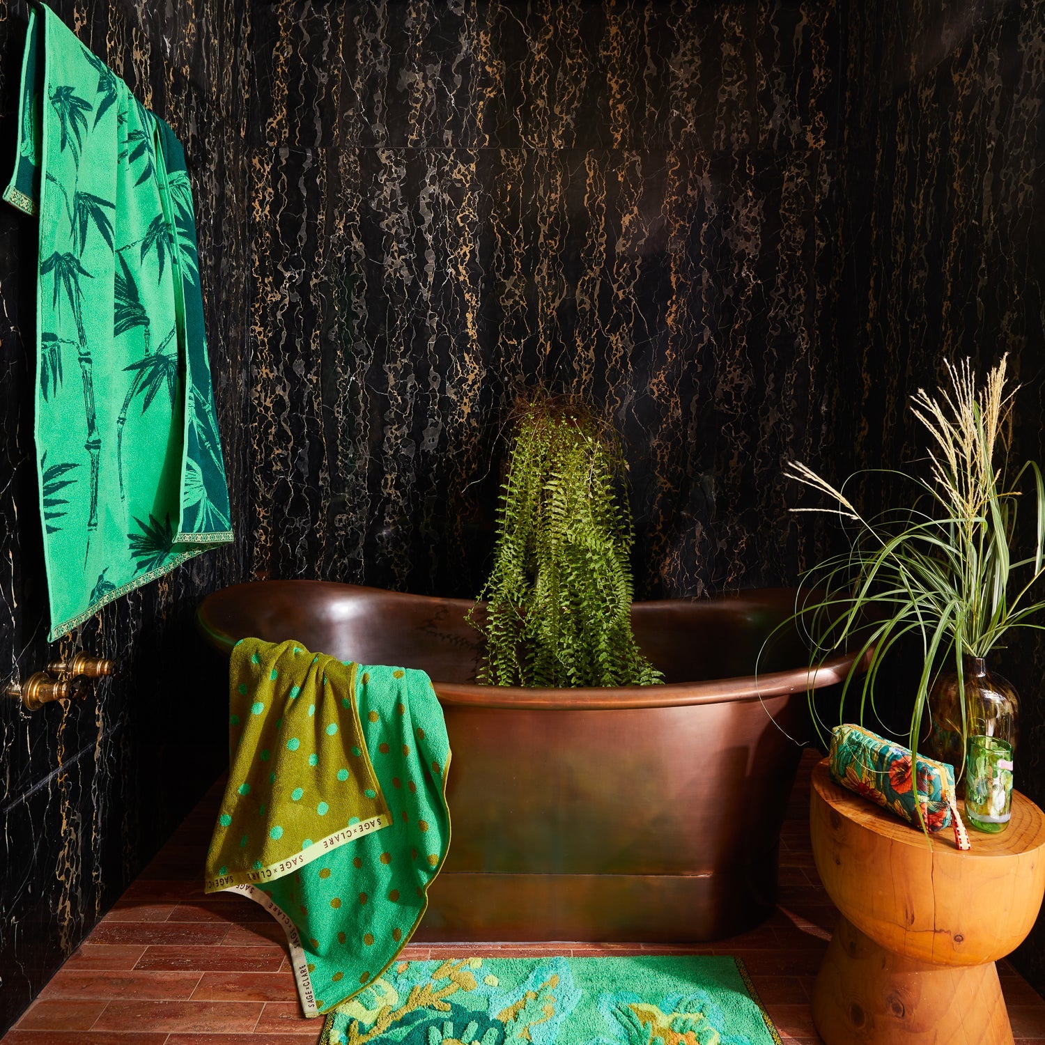 Aneta Spring Green bath sheet folded display showing complementary trim edge and premium quality finish