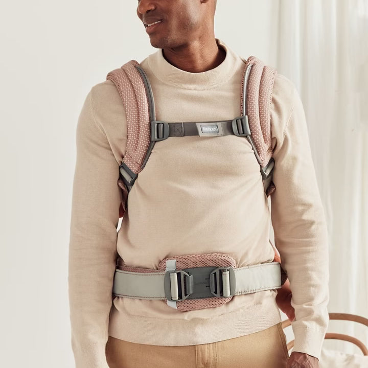 supportive Baby Bjorn carrier that is easy to use