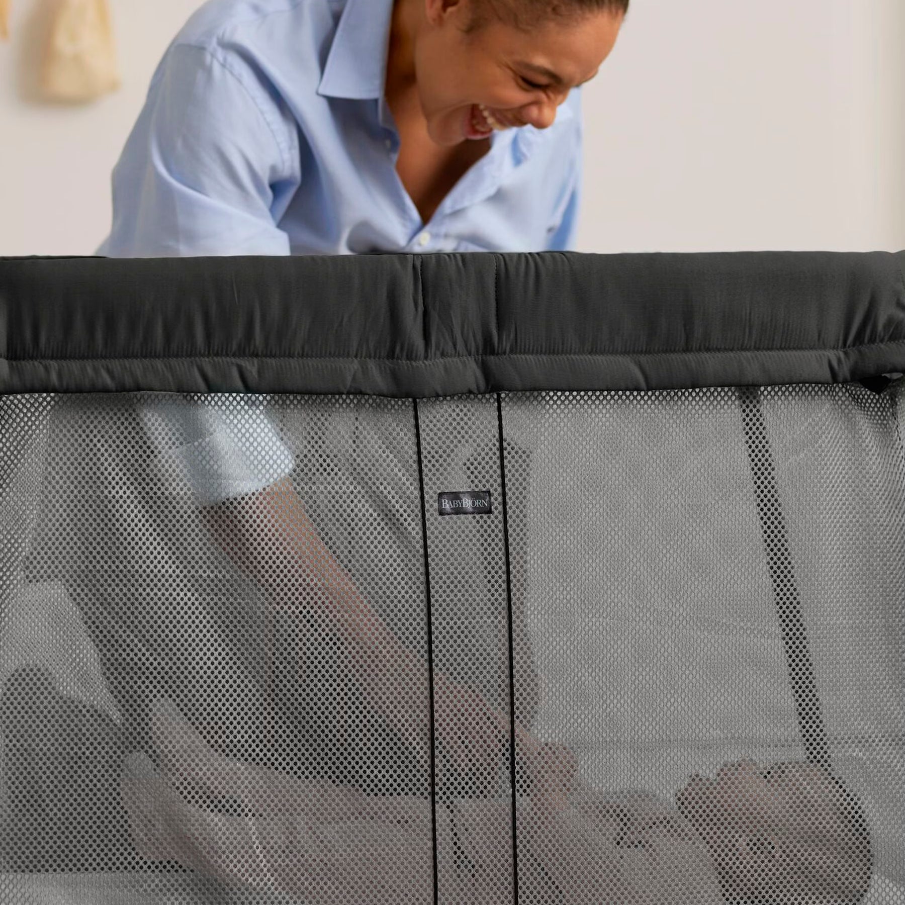 Baby Bjorn Travel Cot Light - The best baby travel cot