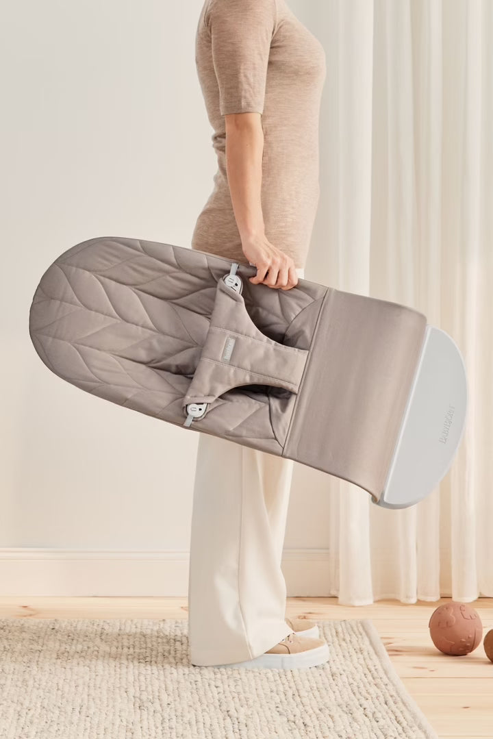 Portable baby bouncer