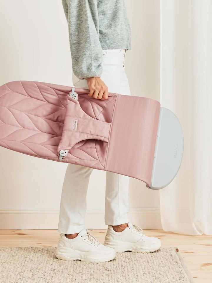 Baby Bjorn Bouncer Bliss Woven Petal Quilt Dusty Pink