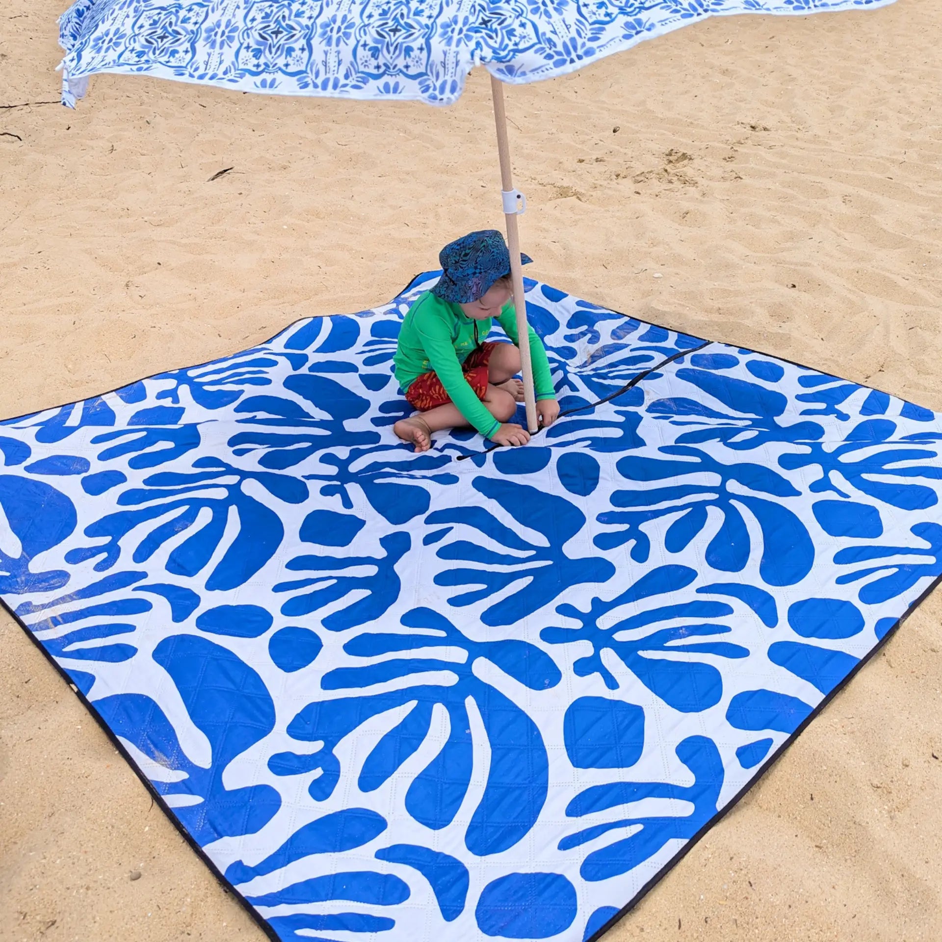 Blue coral beach mat by Cabanamate