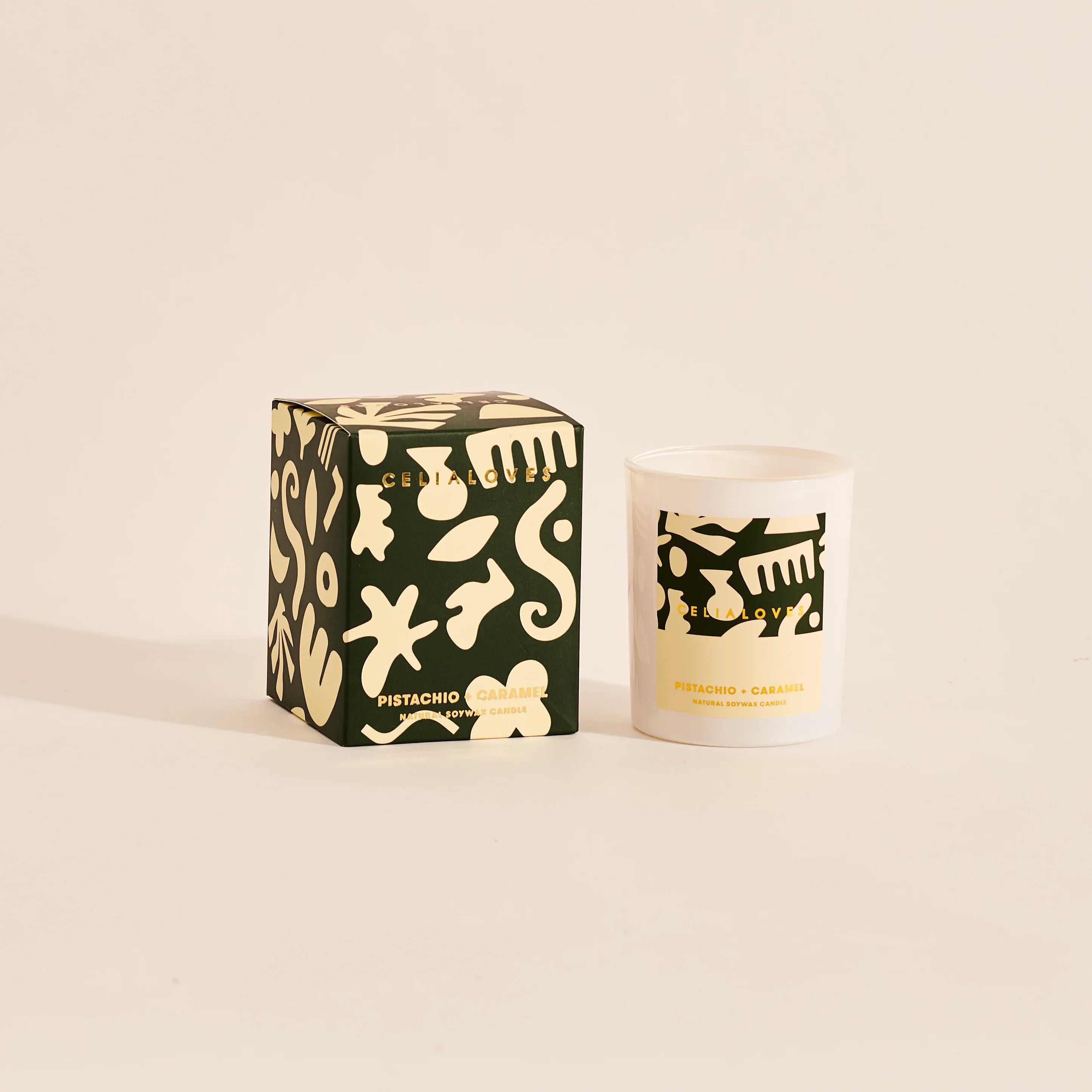 Celia loves candle in pistachio and caramel flavour