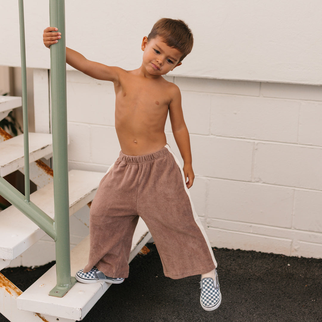 Boy in the Ciao Tutti Pants- Coffee / Buttercream | Golden Children