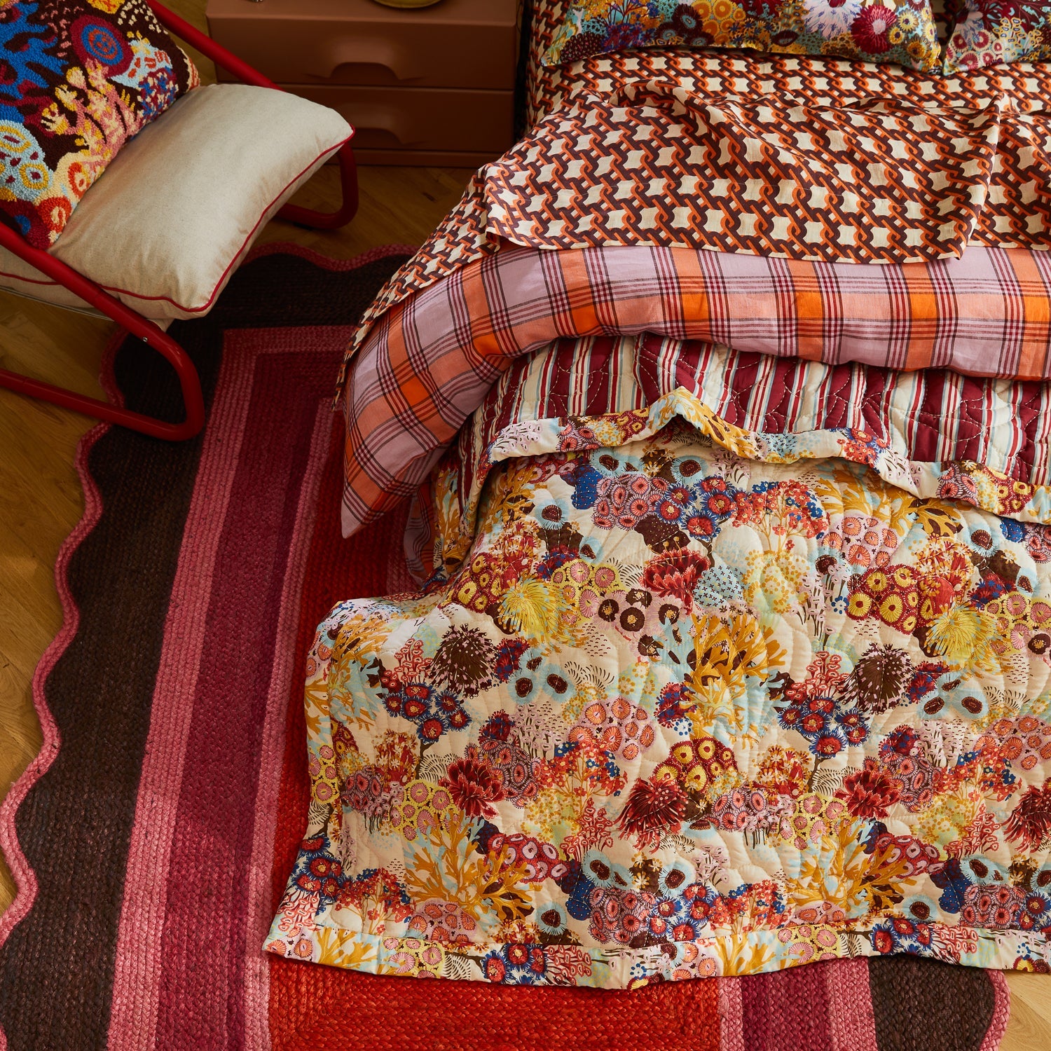 Cotton polyfill bedcover corner detail showing quilted construction