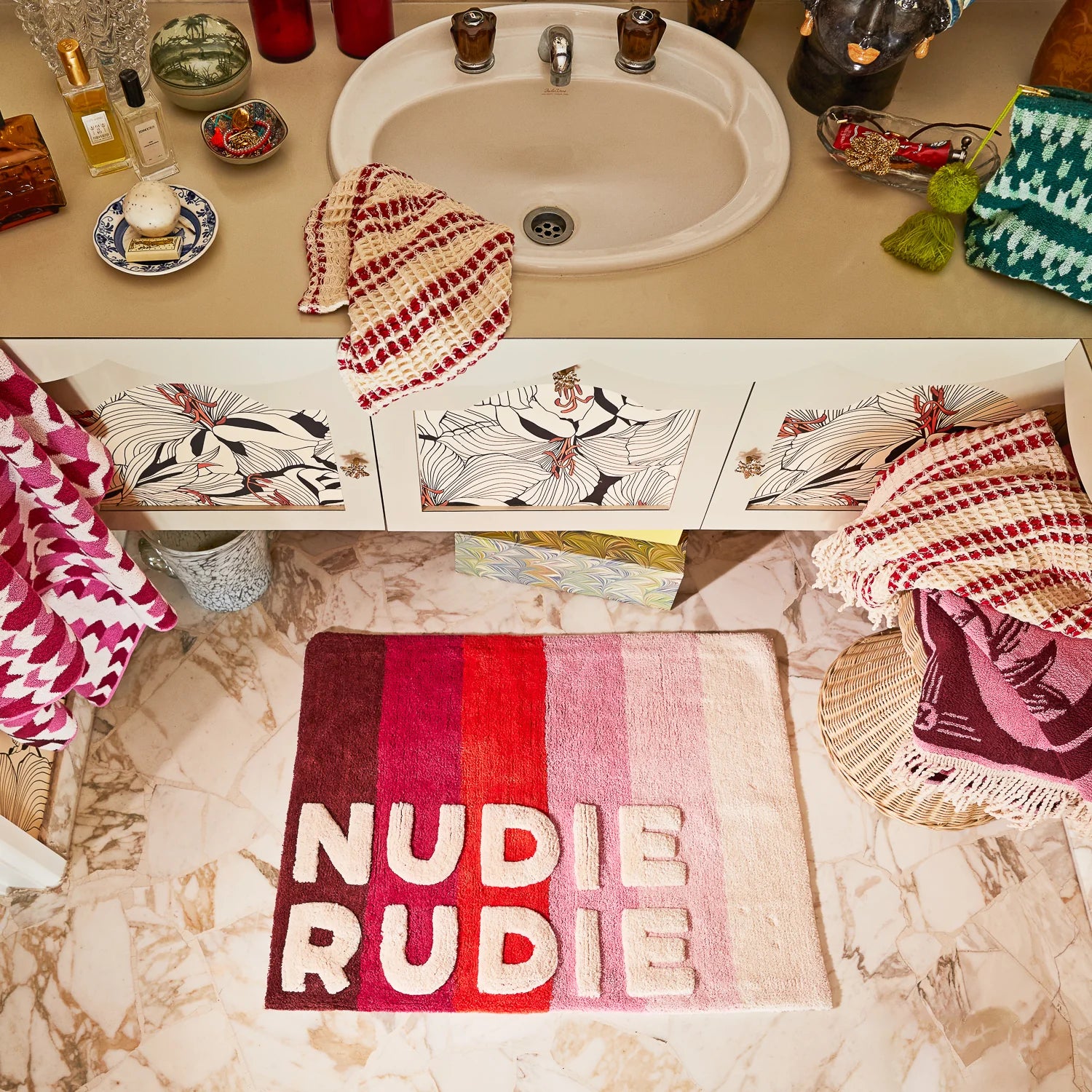 bathroom with nudie rudie bath mat by Sage & Clare