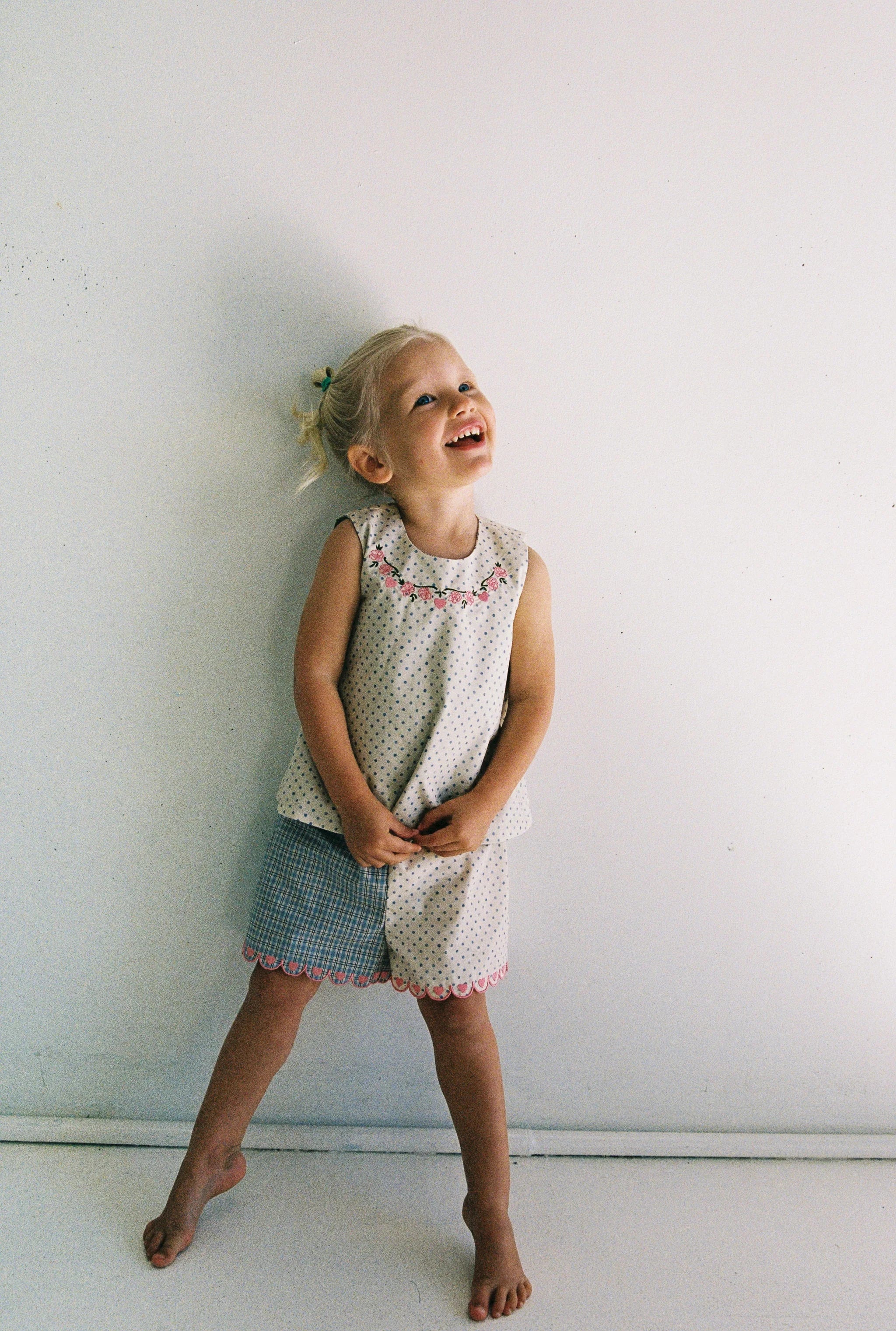 girl wearing Della Short - blue check by JUNI