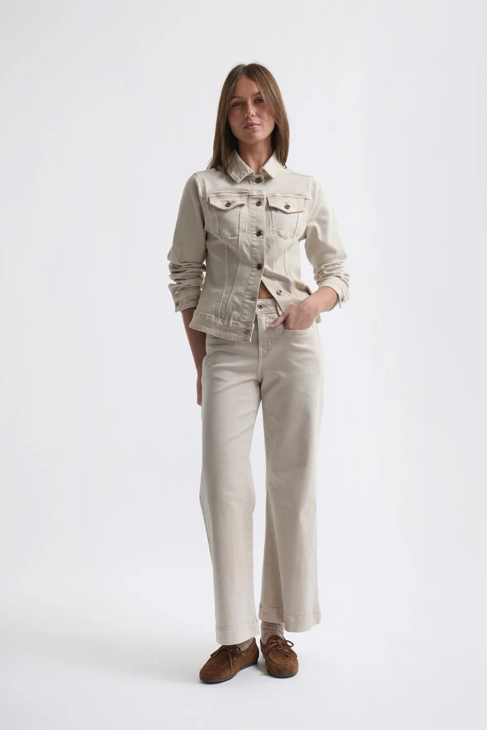 Freya Jean - Sand by Kireina