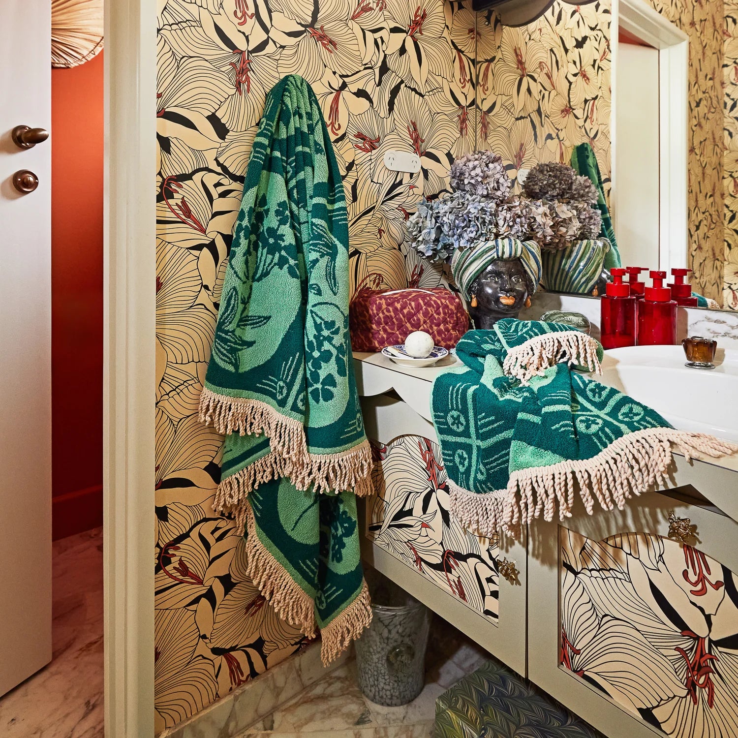 Retro bathroom towel green organic cotton