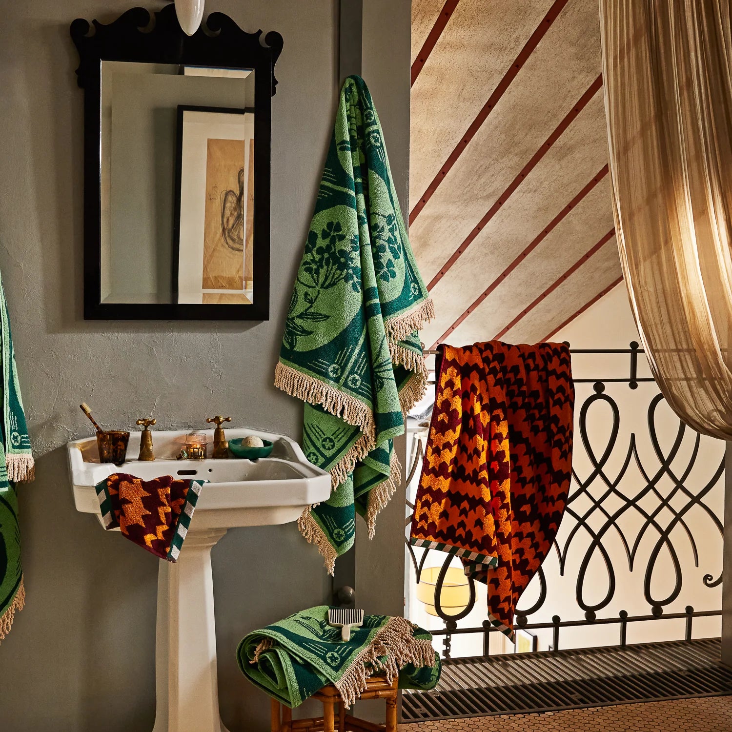 Gigi Towel Green organic cotton with floral tile print