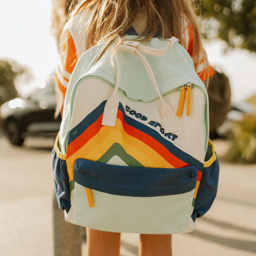 Girl wearing the goodsport backpack by Banabae