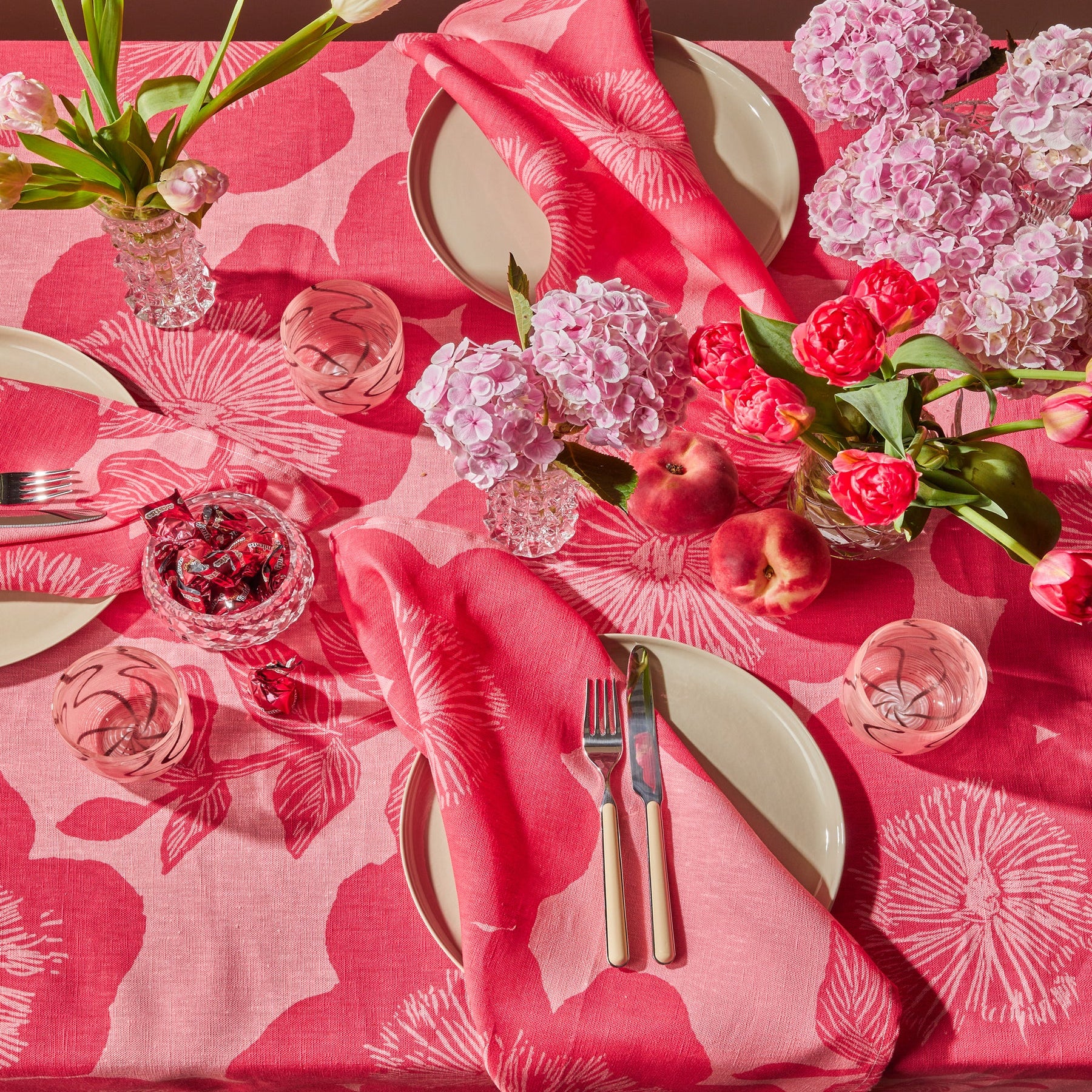 Jardin Pink Tablecloth by Bonnie & Neil