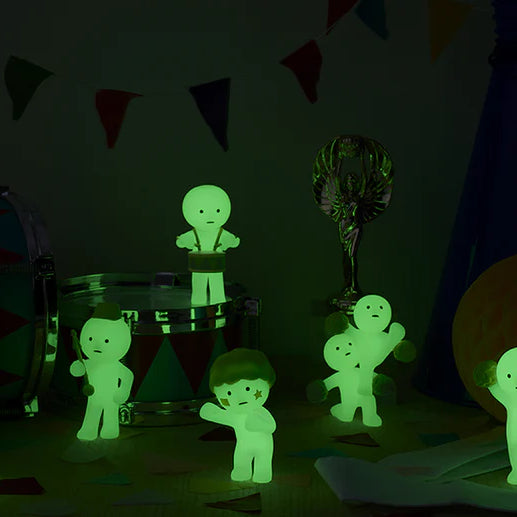 Glowing Smiskis Cheer Series