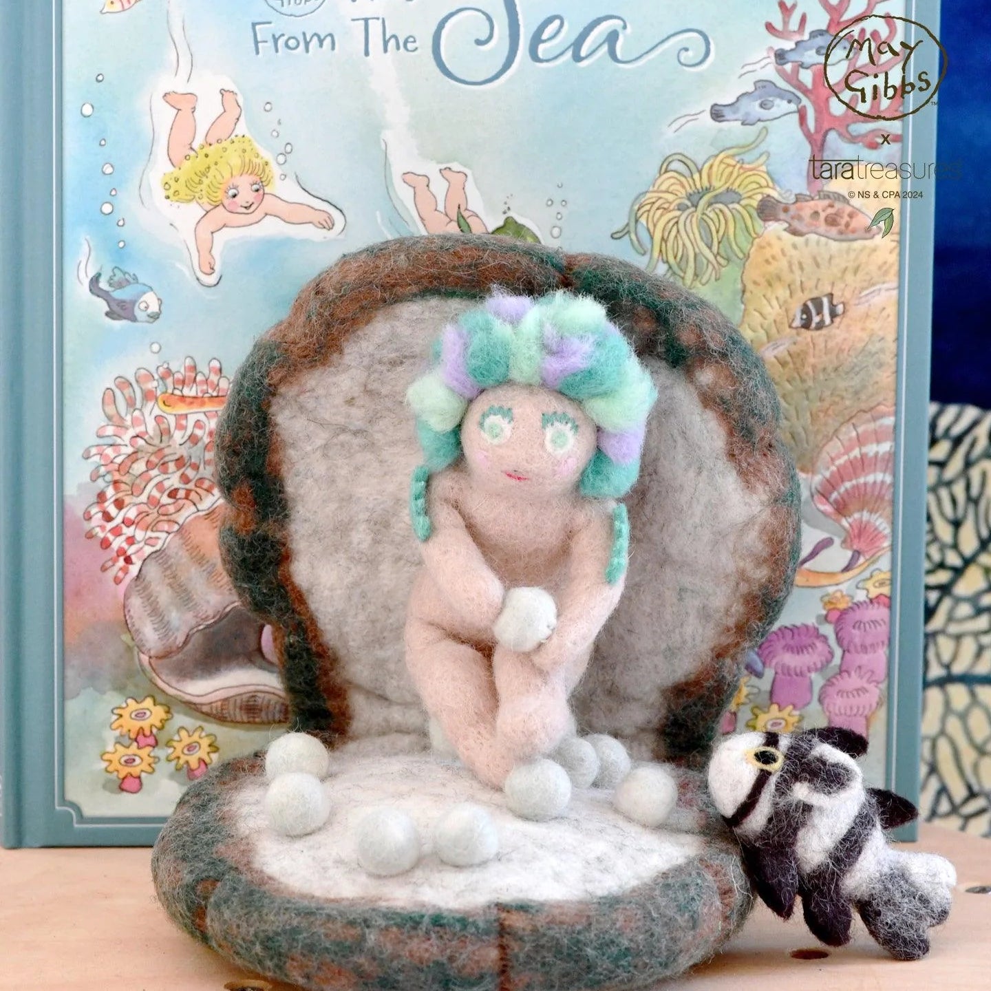 Tara Treasures X May Gibbs Little Obelia Clam Shell and Fish Toy Set