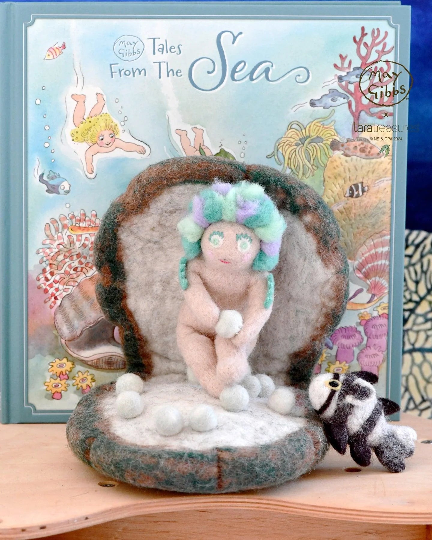 Tara Treasures X May Gibbs Little Obelia Clam Shell and Fish Toy Set