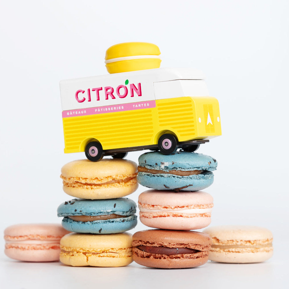 Yellow Macaron Van Candylab