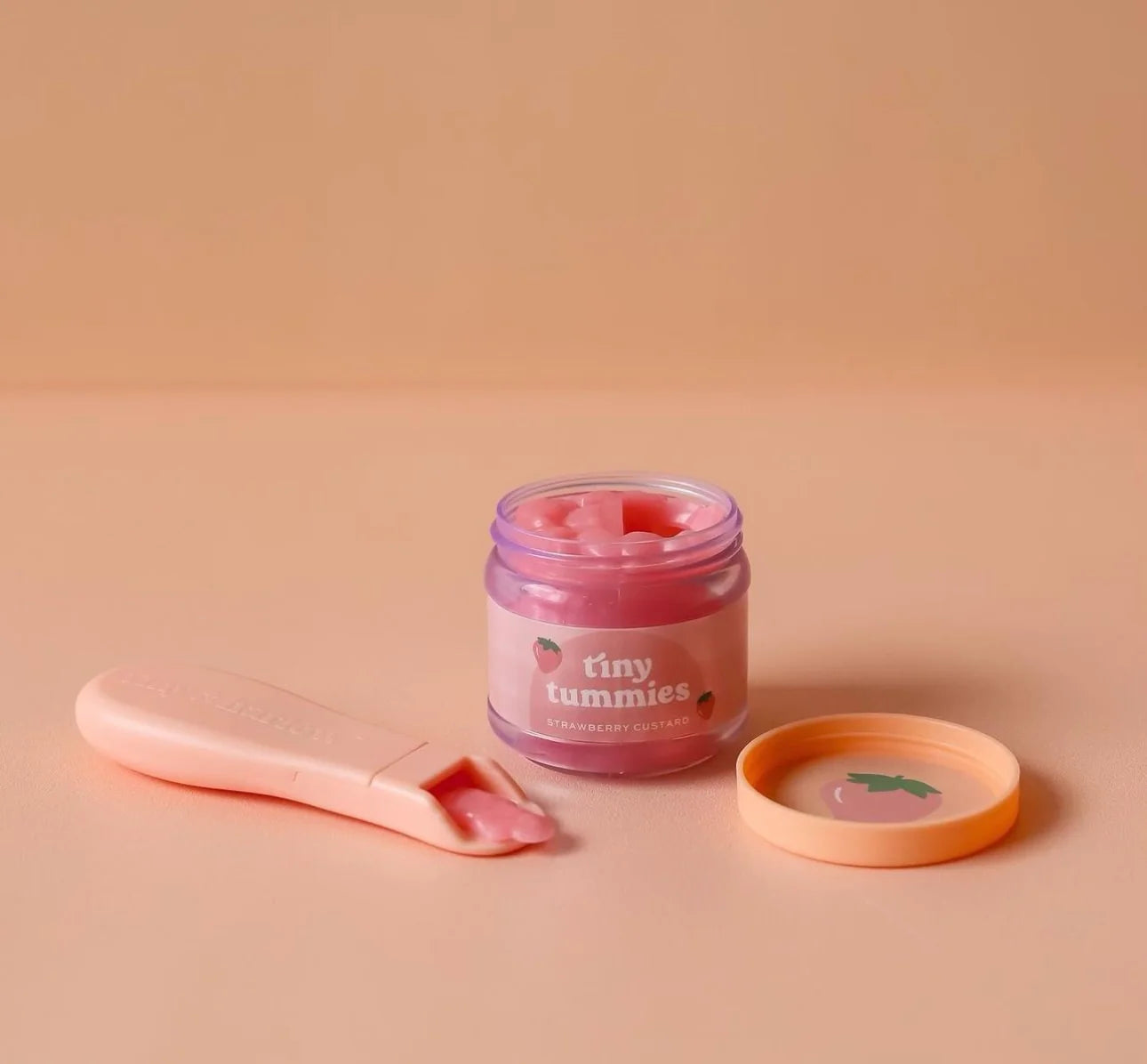 Tiny Harlow Strawberry Custard Dolls food