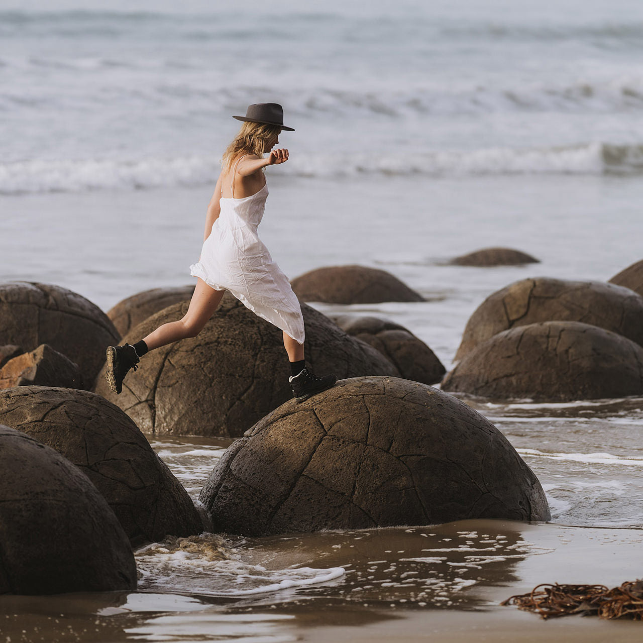 Calloway - Ash - Little Cove Collective