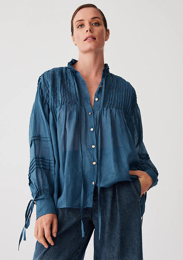 Aaliyah blouse in midnight blue by MOS front view
