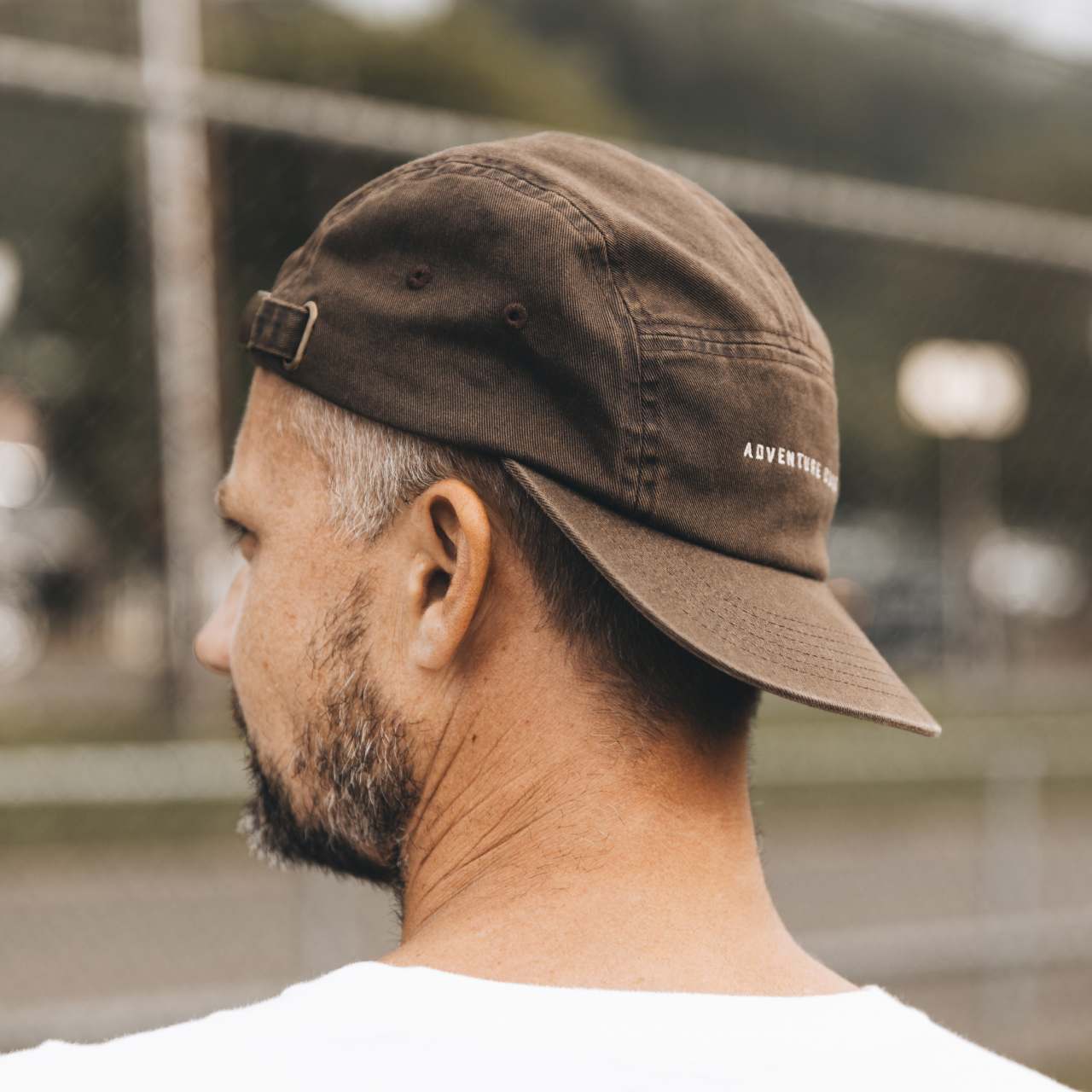 brown cap