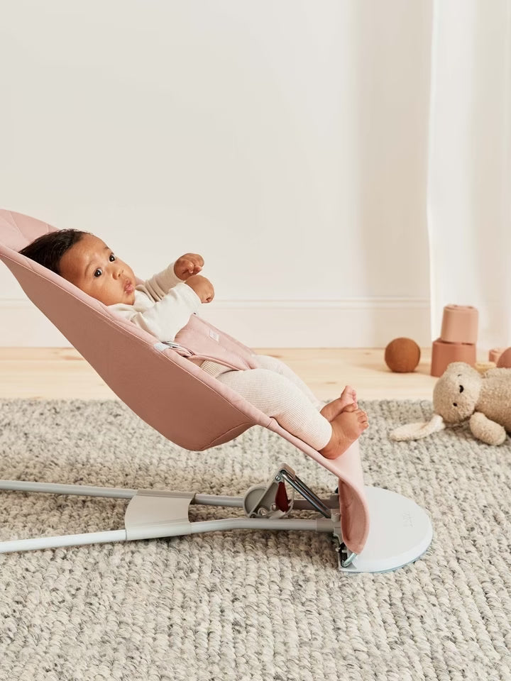 Baby Bjorn Bouncer Bliss Woven Petal Quilt Dusty Pink
