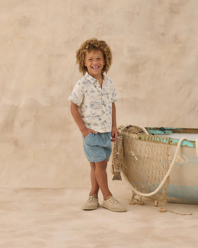 boy wearing Collared Short Sleeve Shirt Ocean Toile by Rylee & Cru