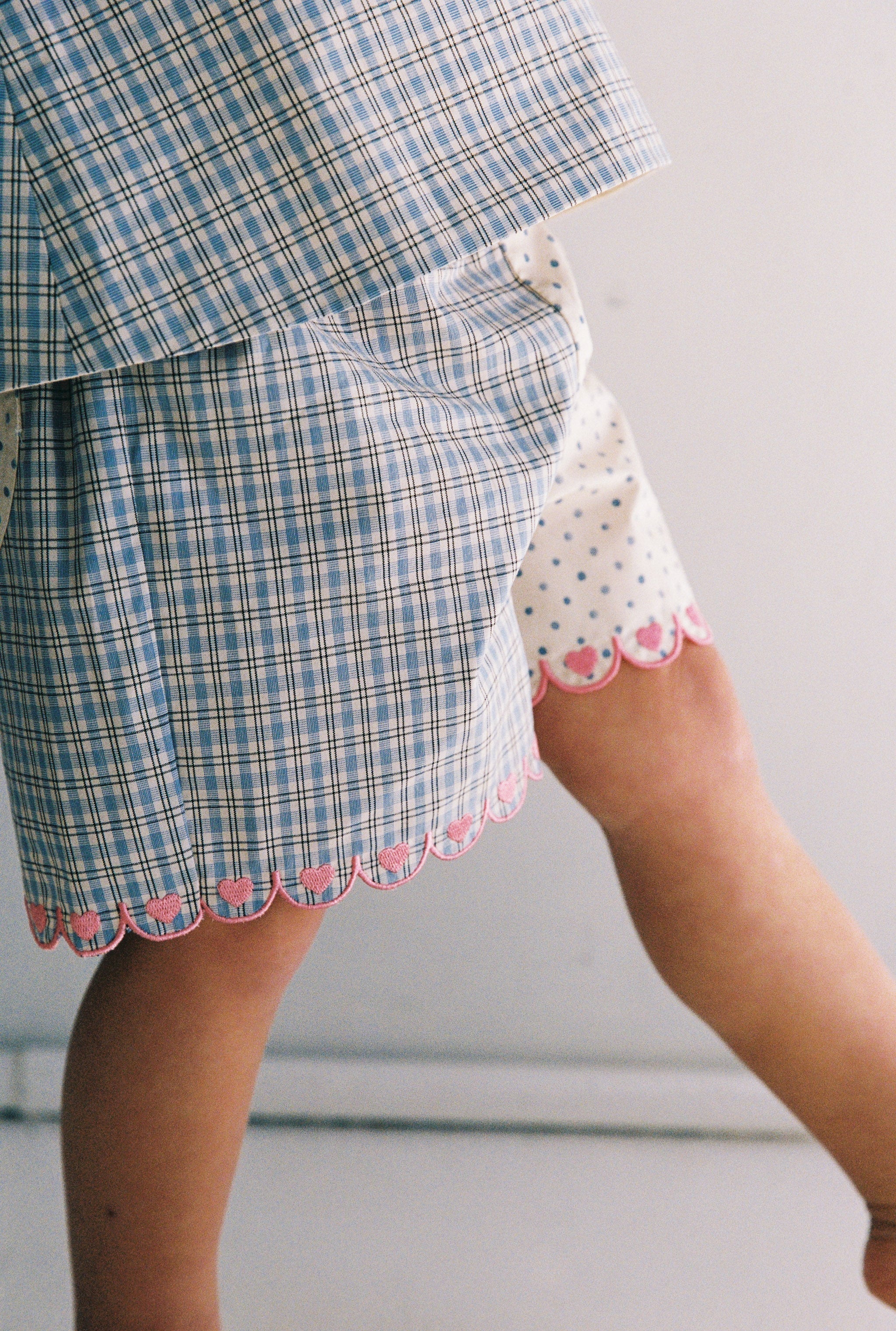 Cottage style Della Short - blue check by JUNI