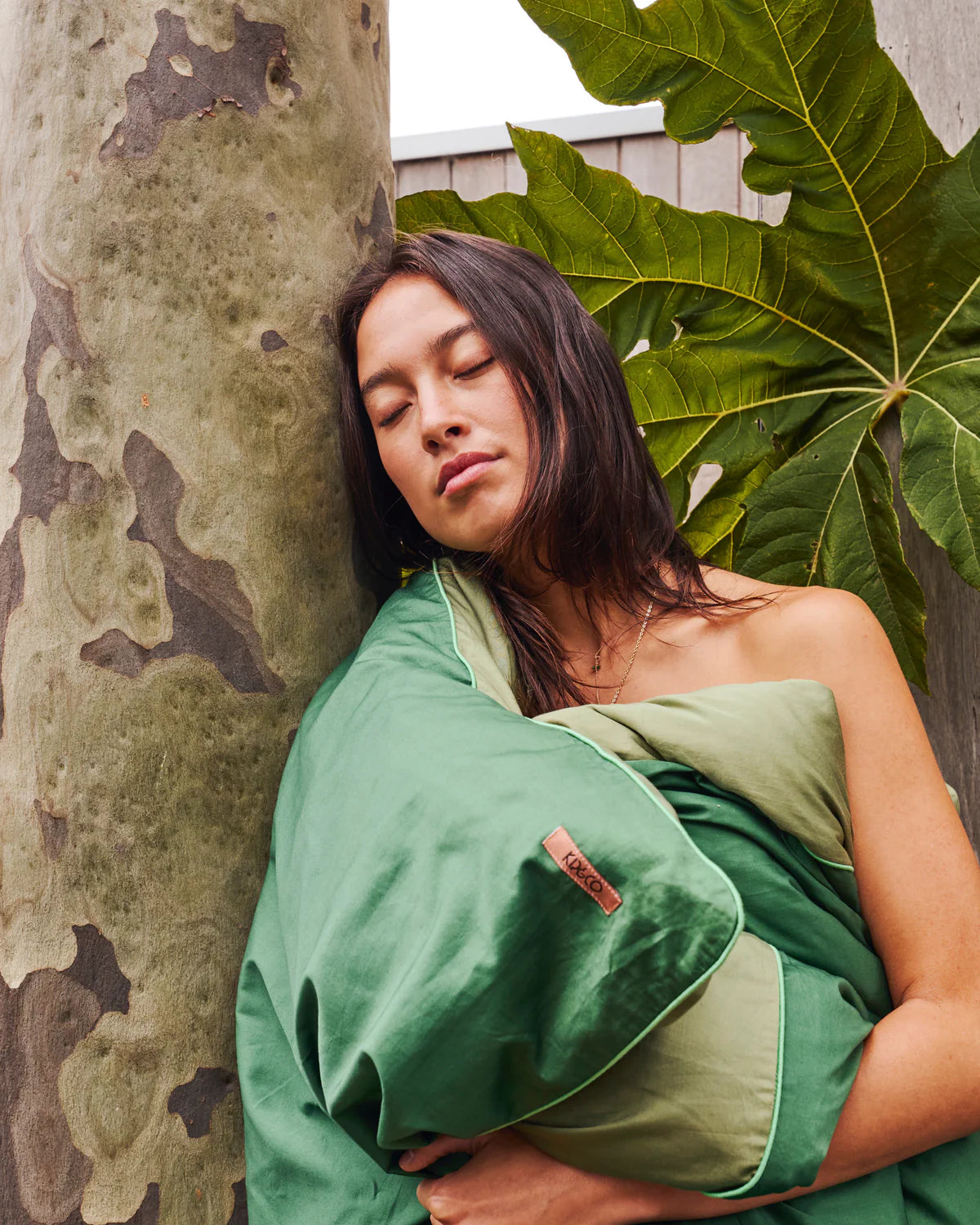 Green bamboo sheets and doona cover