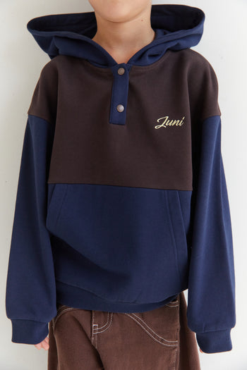 Front view of boy wearing the Mio Hoodie - Navy | Juni