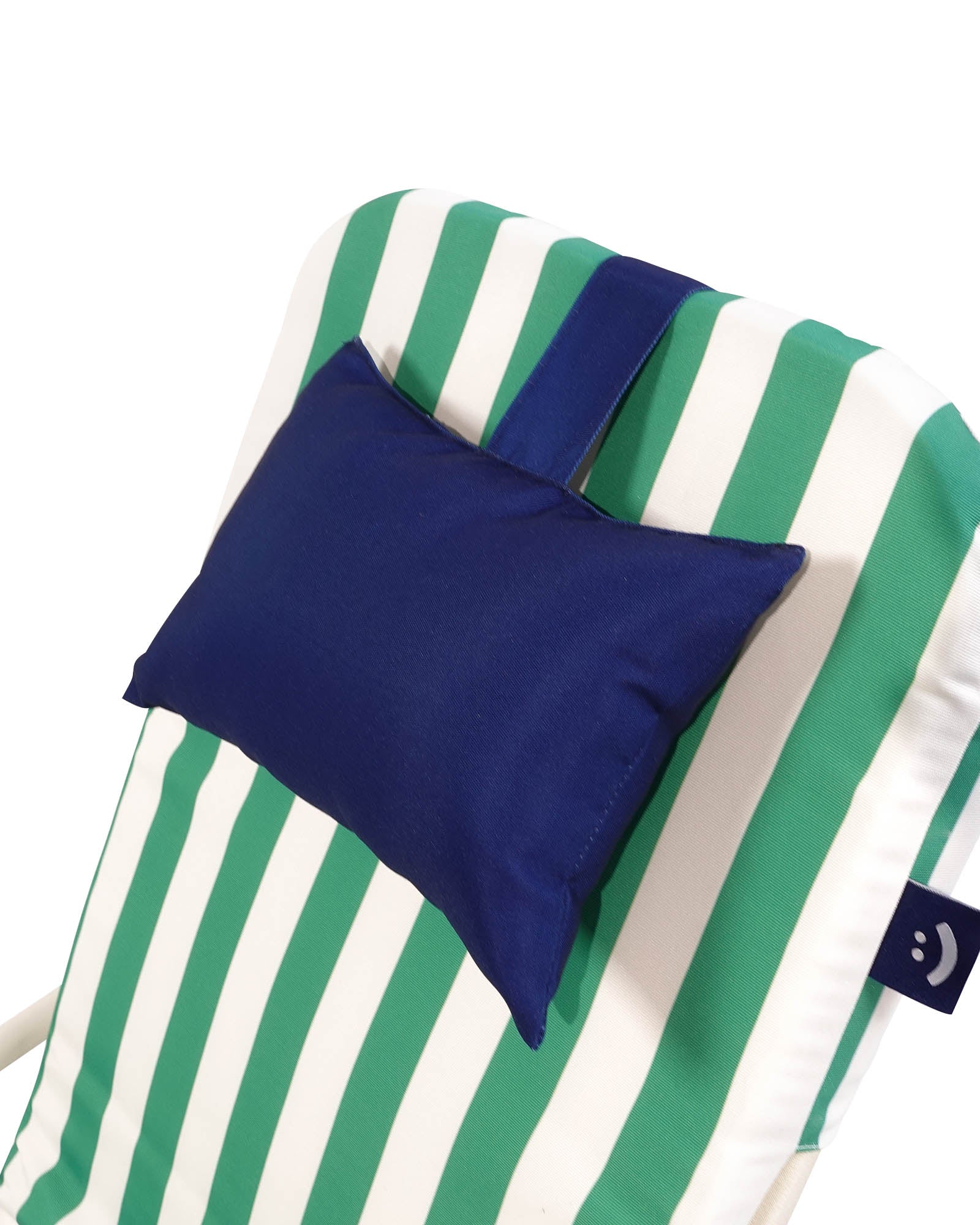 beach chair with headrest