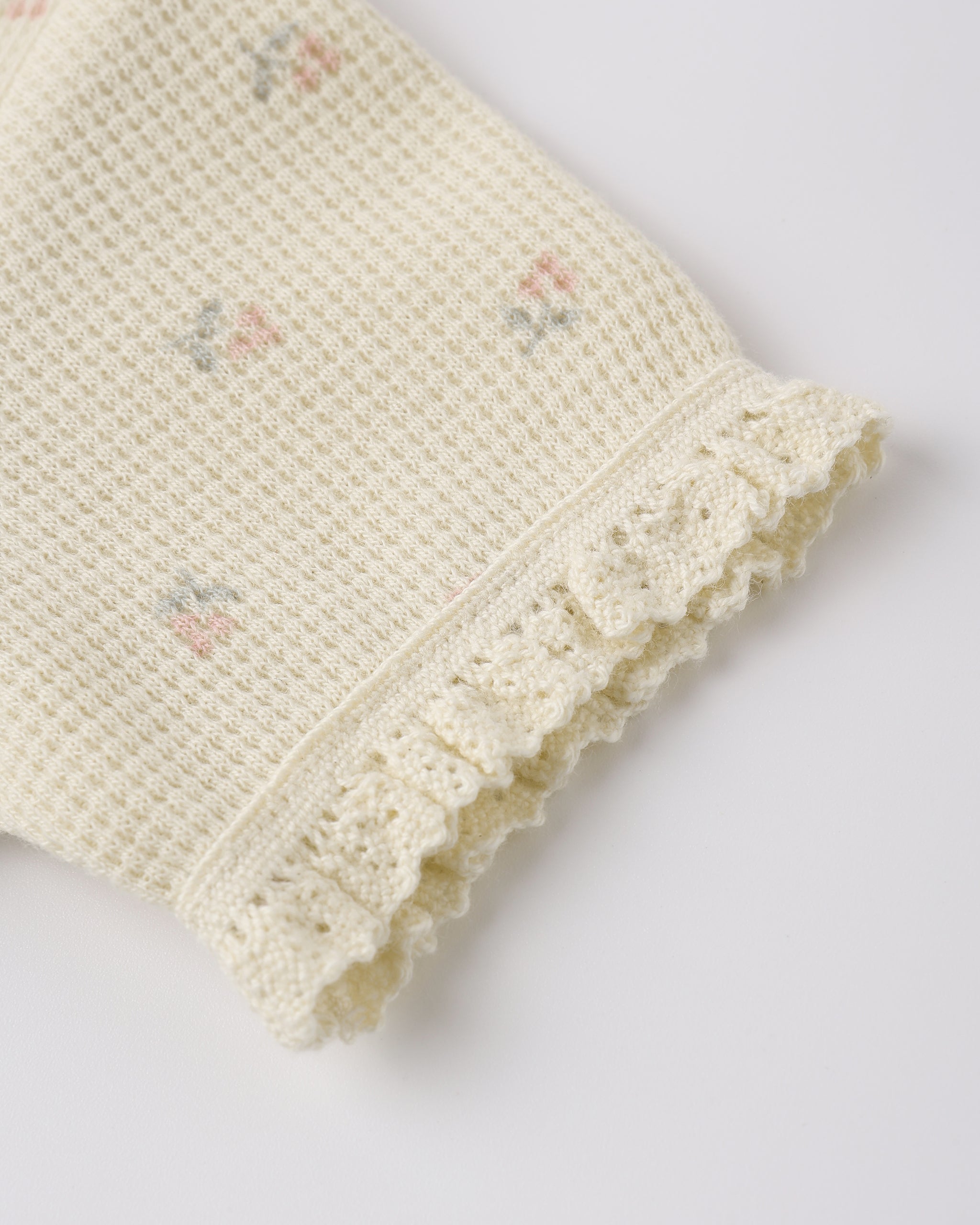 Close up of the Short Sleeve Waffle Bodysuit Mauve Ditsy | Quincy Mae