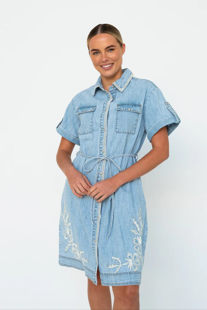 model wearing Simone Dress – Floral Embroidery 70s Blue by Kireina