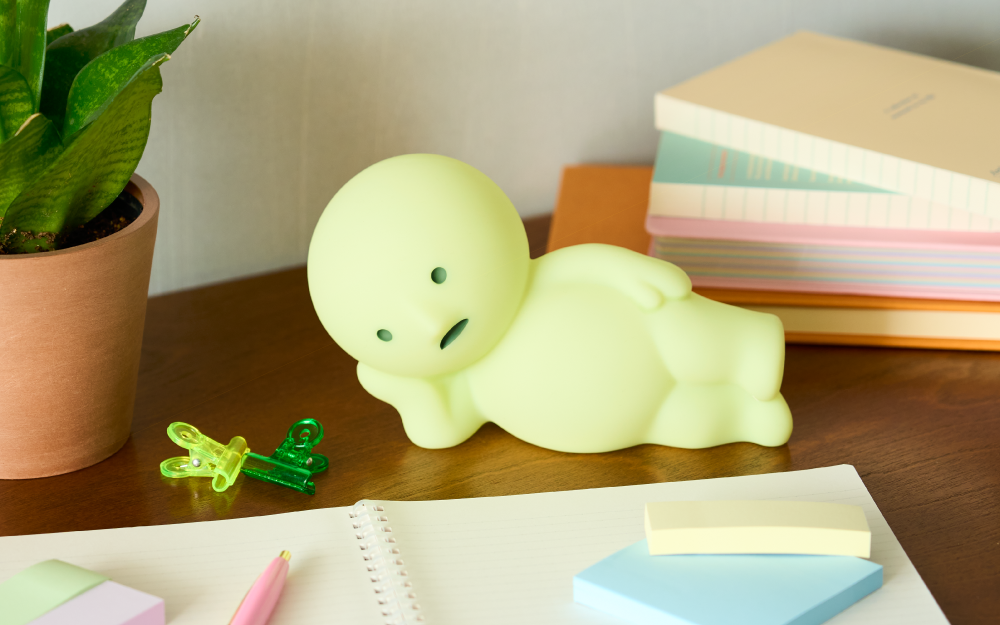 green touch light by Smiski