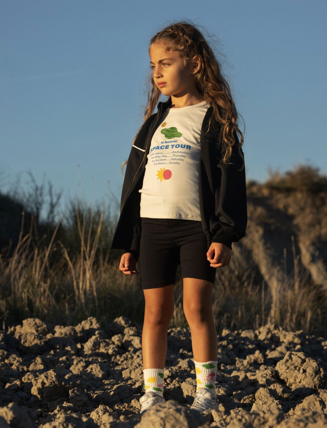 Girl wearing Space Tour T-Shirt - Off White | Mini Rodini