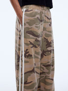 Ena Pelly Jeans - camo pattern
