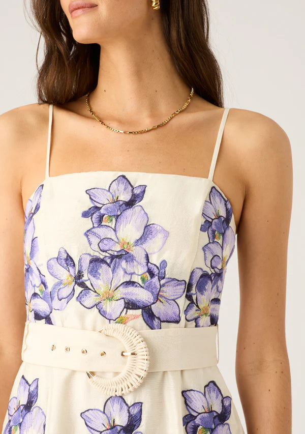 Violetta Maxi Dress by MOS The label up close floral details of the linen blend fabric